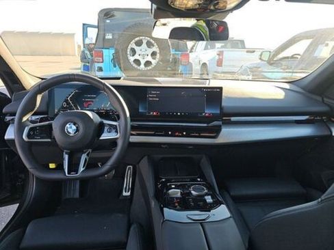 Used 2026 BMW 530i xDrive image 2