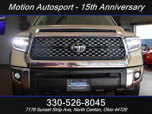 Used 2019 Toyota Tundra SR5 w/ SR5 Upgrade Package AWD/4WD image 43