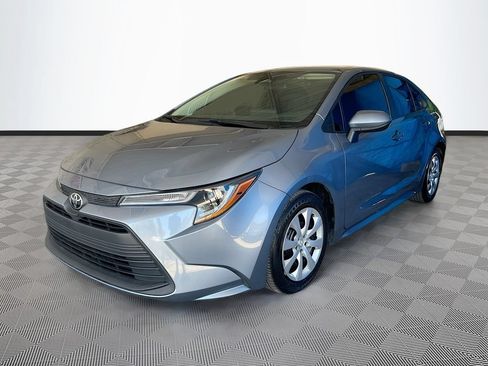 Used 2023 Toyota Corolla LE FWD image 3