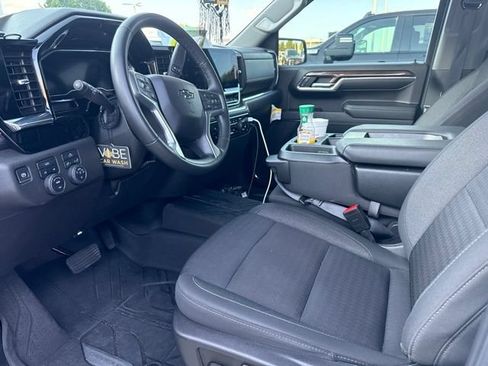 Used 2024 Chevrolet Silverado 1500 RST w/ Protection Package AWD/4WD image 5