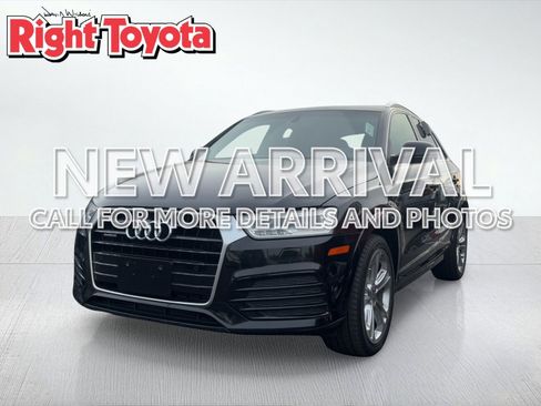 Used 2018 Audi Q3 2.0T Premium Plus w/ Premium Plus Package image 1