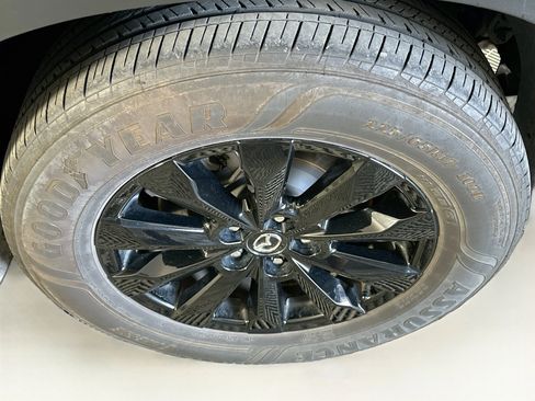 Used 2025 MAZDA CX-50 AWD 2.5 S w/ Premium Package image 11