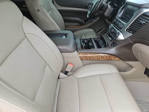 Used 2020 Chevrolet Tahoe Premier AWD/4WD image 15