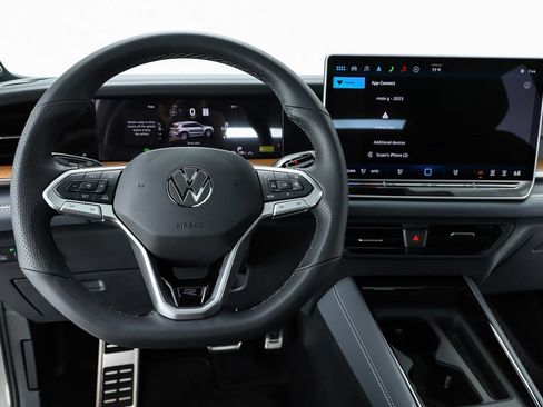 New 2026 Volkswagen Tiguan SEL R-Line AWD/4WD image 59