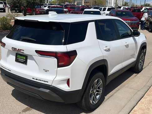 Used 2026 GMC Terrain Elevation AWD/4WD image 8