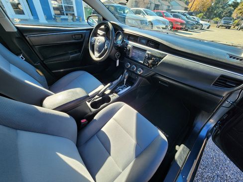 Used 2016 Toyota Corolla LE image 18