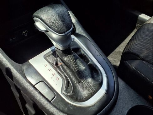 Used 2022 Kia Forte LXS FWD image 19