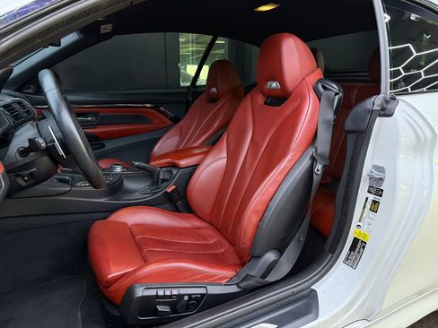 Used 2015 BMW M4 Convertible RWD image 16