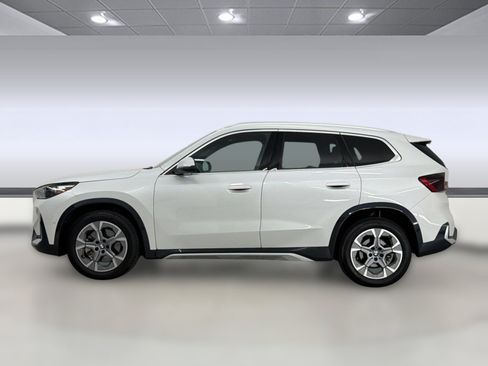 Used 2025 BMW X1 xDrive28i AWD/4WD image 2