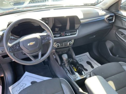 Used 2024 Chevrolet TrailBlazer LT w/ Driver Confidence Package AWD/4WD image 14