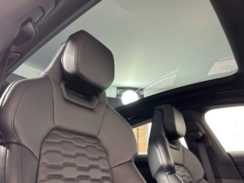 Used 2024 Audi e-tron GT Premium Plus w/ Executive Package image 15