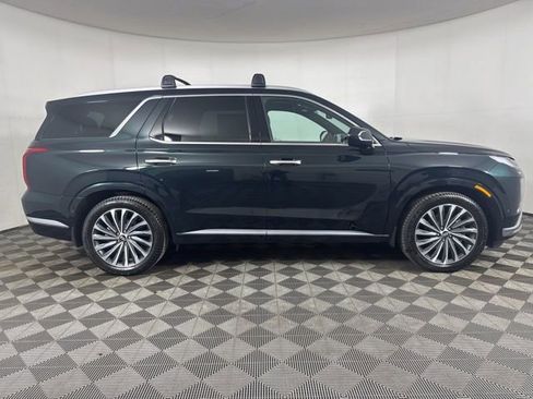 Used 2025 Hyundai Palisade Calligraphy image 2