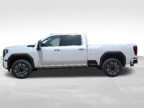 Used 2024 GMC Sierra 2500 Denali Ultimate w/ Max Trailering Package AWD/4WD image 6