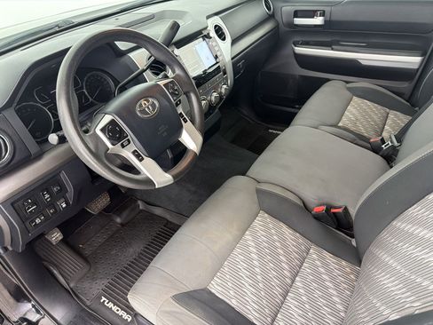 Used 2020 Toyota Tundra SR5 AWD/4WD image 4
