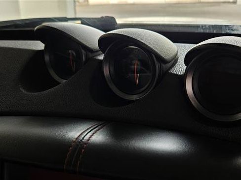 Used 2016 Nissan 370Z NISMO image 16