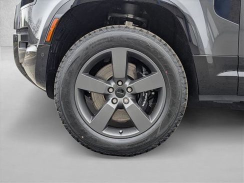 New 2026 Land Rover Defender 130 V8 image 11