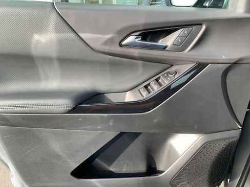 Used 2025 Chevrolet Equinox LT image 20