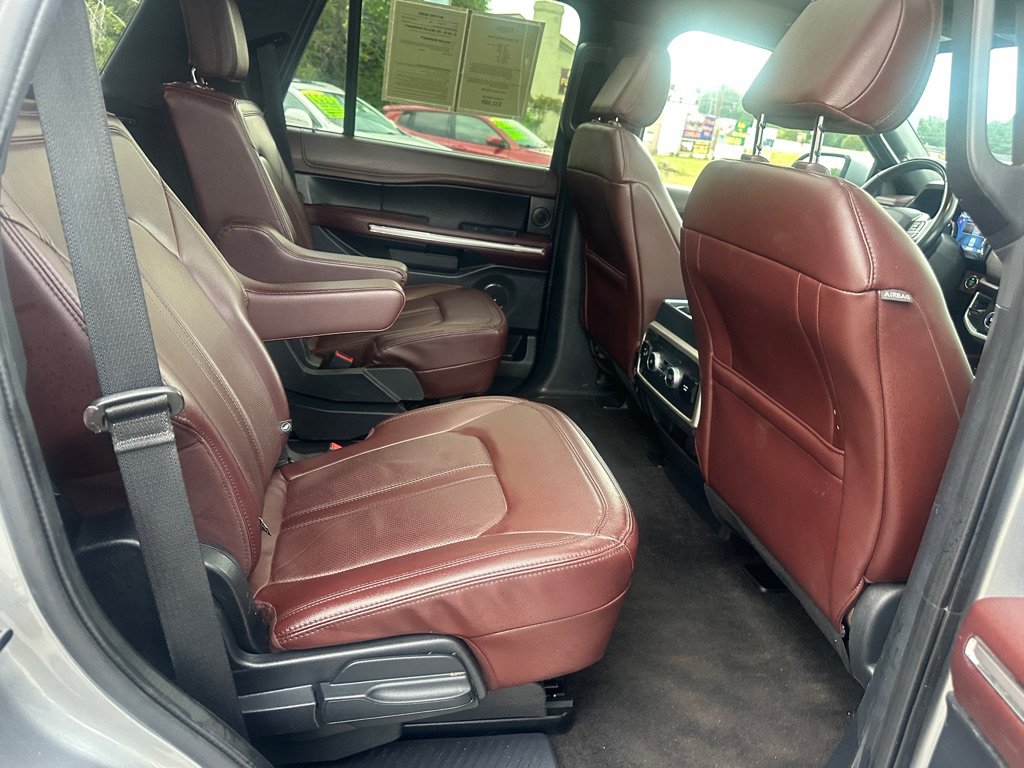 Used 2022 Ford Expedition Limited RWD image 22