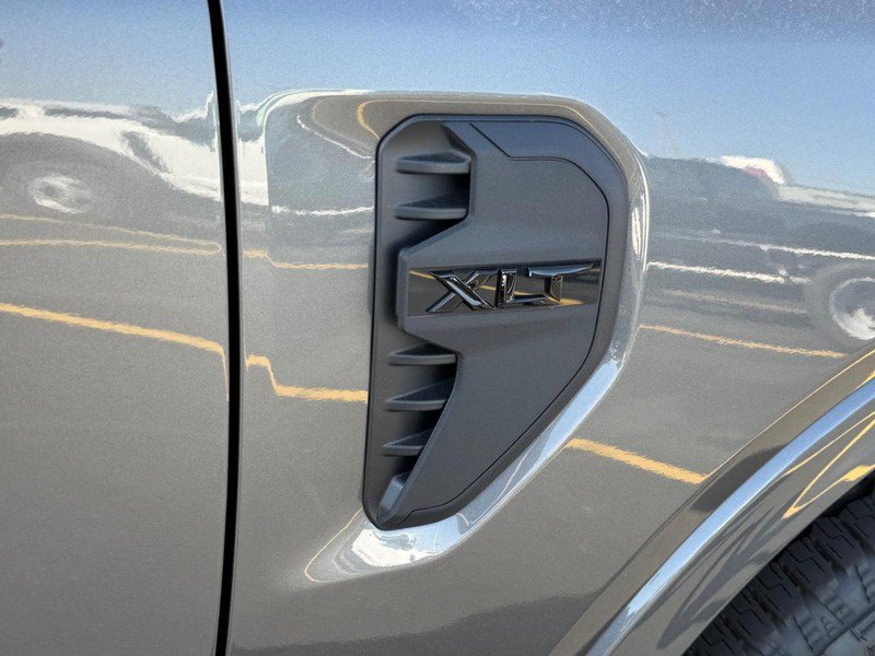 New 2026 Ford Ranger XLT w/ Black Appearance Package AWD/4WD image 13