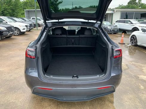Used 2023 Tesla Model Y Long Range AWD/4WD image 18