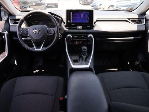 Used 2025 Toyota RAV4 XLE w/ Weather Package AWD/4WD image 18