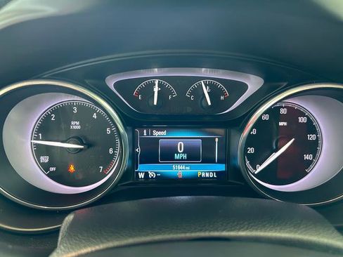 Used 2019 Buick Envision Essence image 18