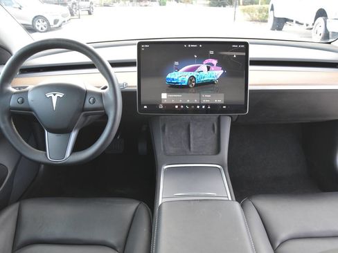 Used 2023 Tesla Model 3 Standard Range image 15