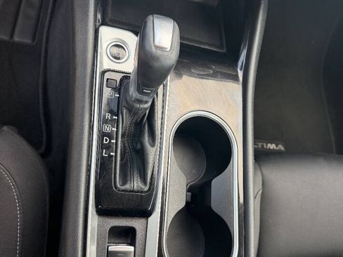 Used 2020 Nissan Altima 2.5 SV FWD image 14