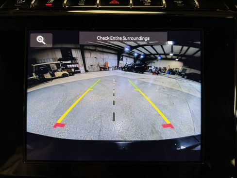 Used 2024 Jeep Grand Cherokee L Altitude image 15