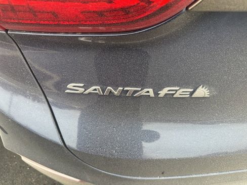 Used 2020 Hyundai Santa Fe Limited image 4
