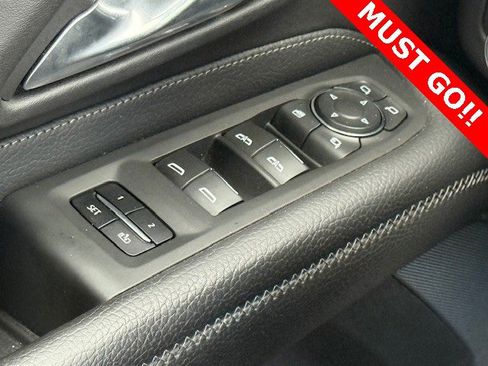 Used 2022 GMC Yukon Denali w/ Advanced Technology Package image 37