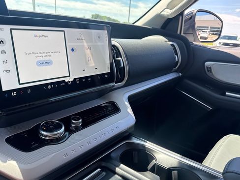 New 2026 Ford Expedition Active RWD image 20