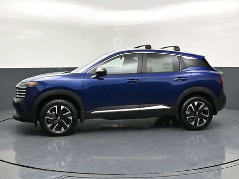 New 2026 Nissan Kicks SV w/ Cold Weather Package image 2