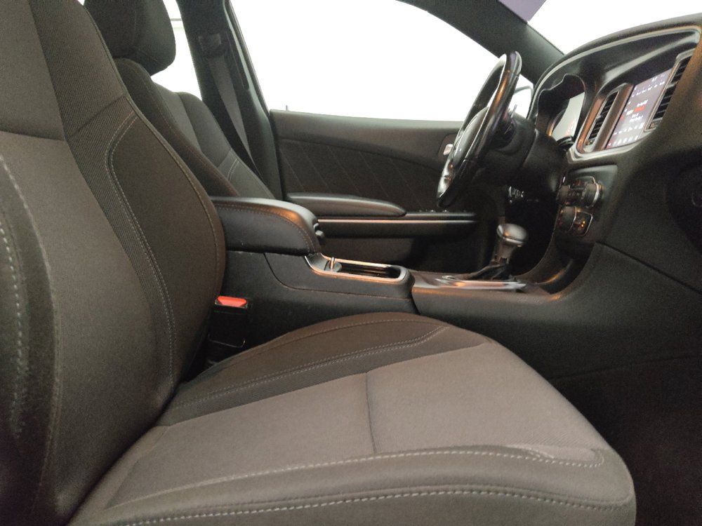 Used 2019 Dodge Charger SXT AWD/4WD image 21