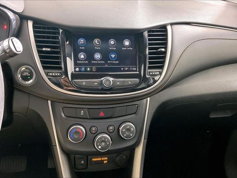 Used 2018 Chevrolet Trax LT w/ Redline Edition AWD/4WD image 31