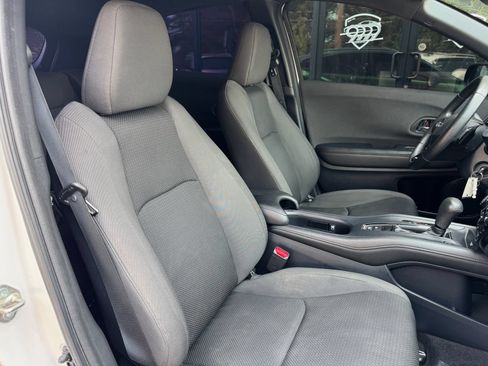 Used 2019 Honda HR-V Sport image 23