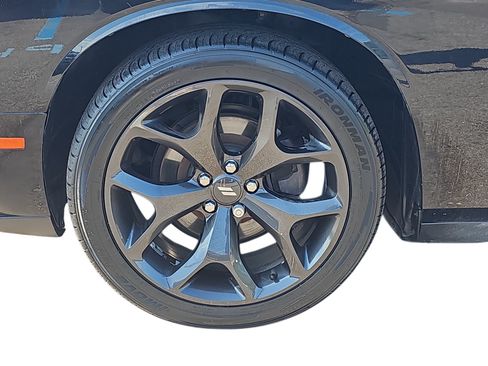 Used 2020 Dodge Challenger SXT w/ Blacktop Package RWD image 27