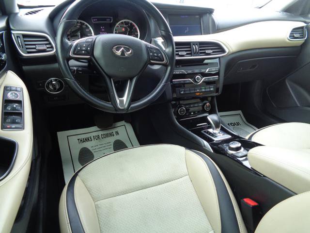 Used 2019 INFINITI QX30 FWD image 22