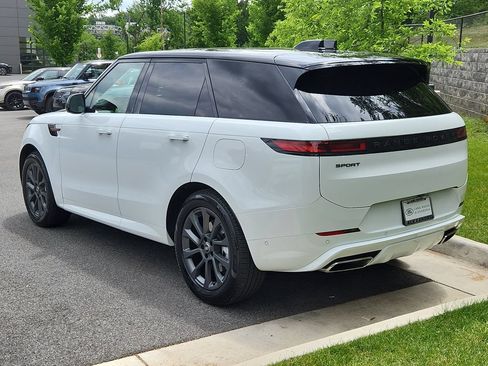 Used 2025 Land Rover Range Rover Sport Dynamic SE AWD/4WD image 12