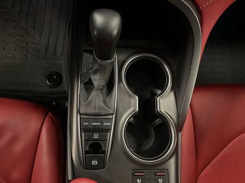 Used 2024 Toyota Camry XSE w/ Navigation Package image 20