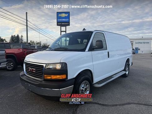Used 2023 GMC Savana 2500 image 1