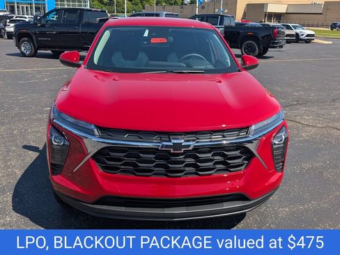New 2026 Chevrolet Trax LS w/ LS Convenience Package FWD image 2