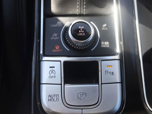 Used 2023 Kia Telluride LX AWD/4WD image 23
