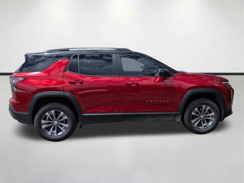 Used 2025 Chevrolet Equinox LT w/ Safety and Technology Package image 3