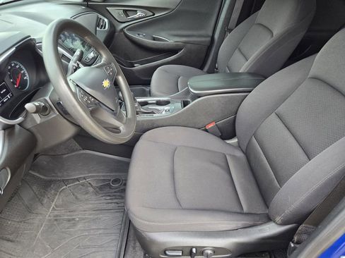 Used 2023 Chevrolet Malibu LT image 11