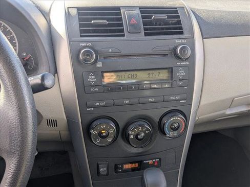 Used 2011 Toyota Corolla LE image 11