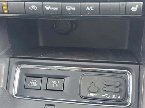 Used 2021 Subaru Ascent Premium w/ Sport Package image 28