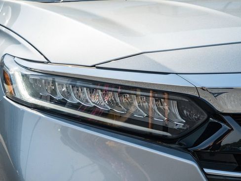 Used 2021 Honda Accord EX image 11