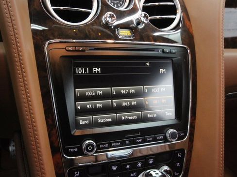 Used 2014 Bentley Continental GT image 18