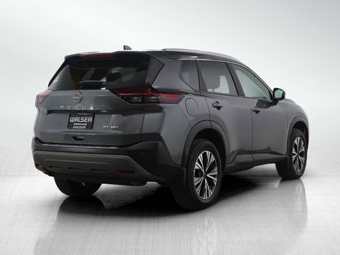 Used 2023 Nissan Rogue SV w/ SV Premium Package image 5